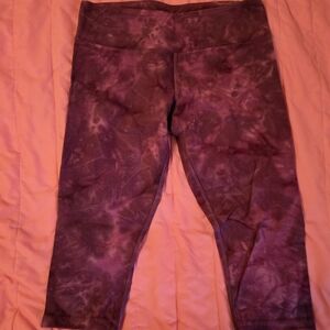 Earth Yoga Organic Women's Tie-Dye Capri Leggings